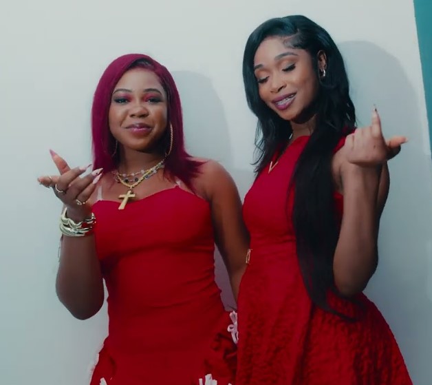 B Classic 006 - Valentine