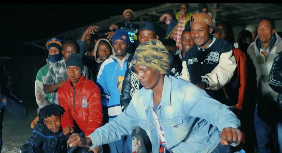 Chalii Mtoto wa Bibi Ft Udani Gang - Washa Burungu